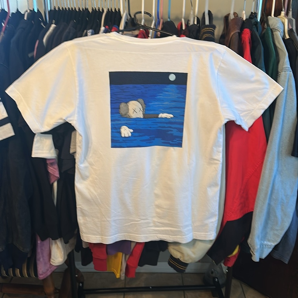 KAWS x Uniqlo UT Short Sleeve Artbook Cover T-shirt